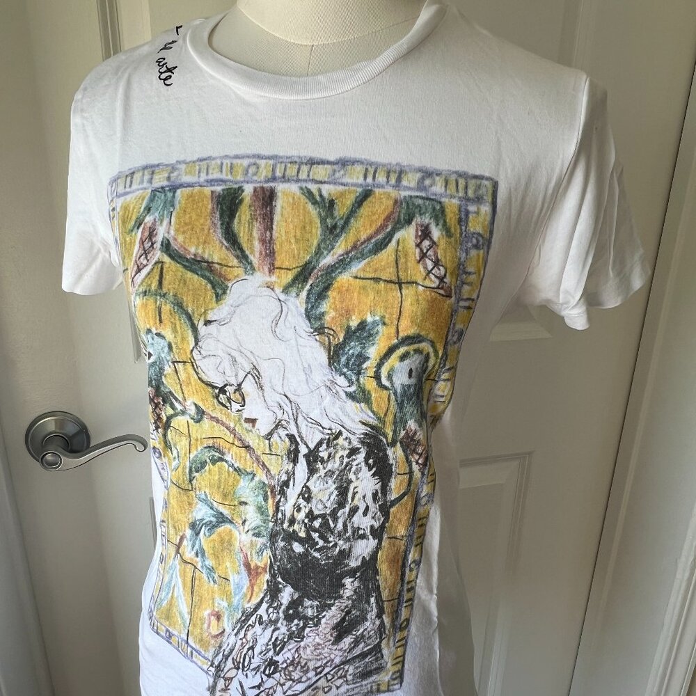 Bloomingdale's, embrujo del Arte, embroidered women's shirt, size Medium